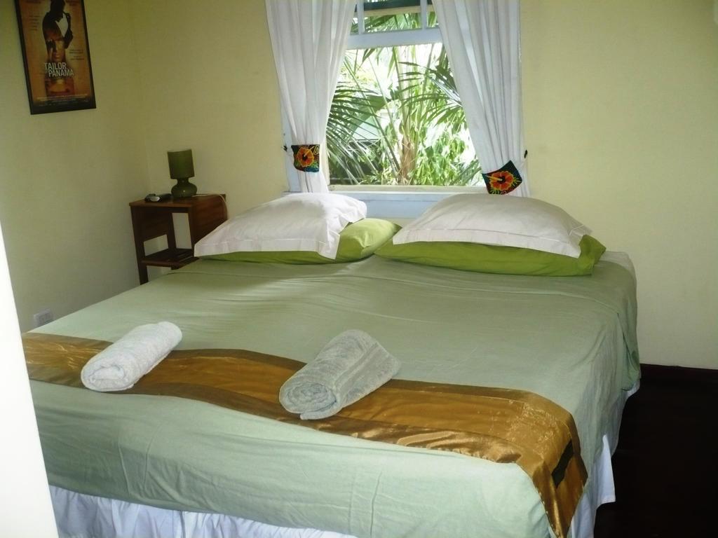 Dos Palmitos Bed And Breakfast Panama City Exteriör bild