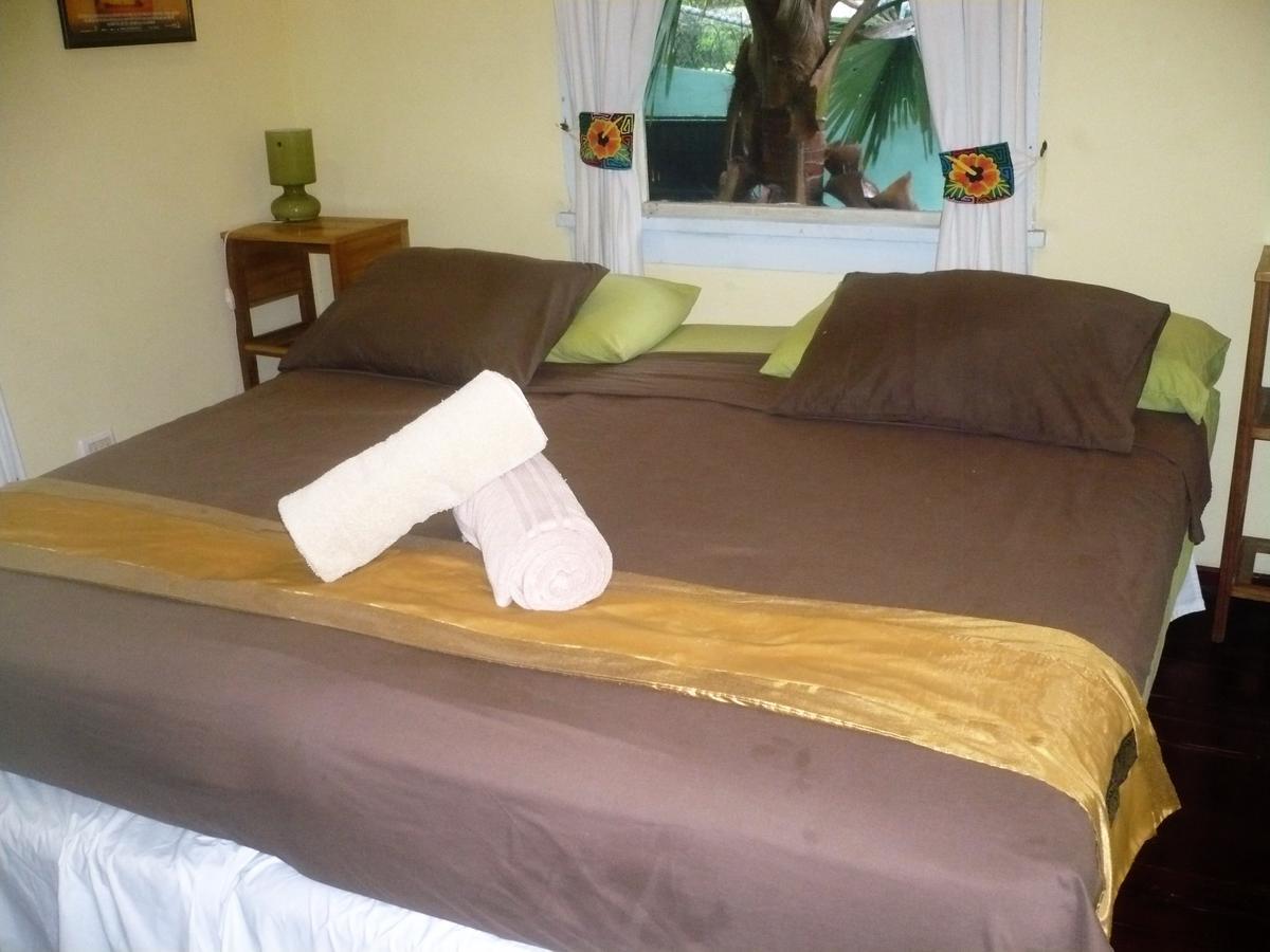 Dos Palmitos Bed And Breakfast Panama City Exteriör bild